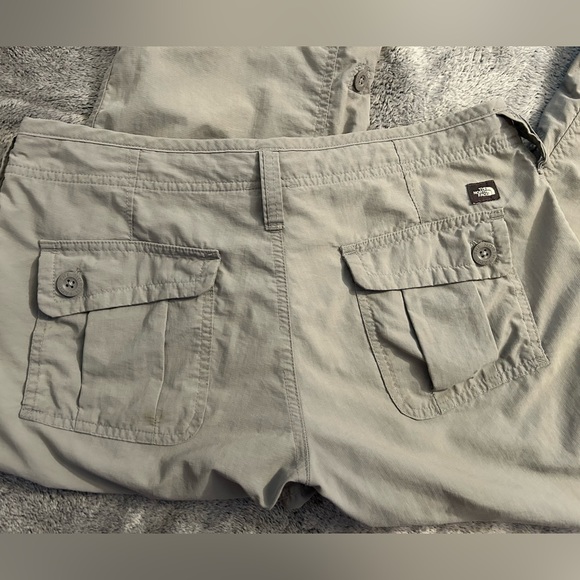 The North Face Rollup Hiking/Field Pants size 10 - Picture 6 of 16